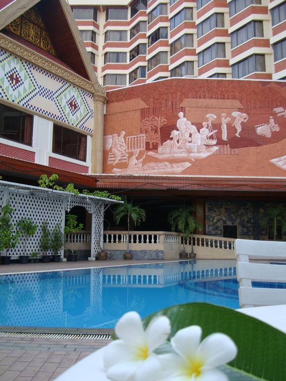 Chiang Mai Phucome Hotel Екстер'єр фото