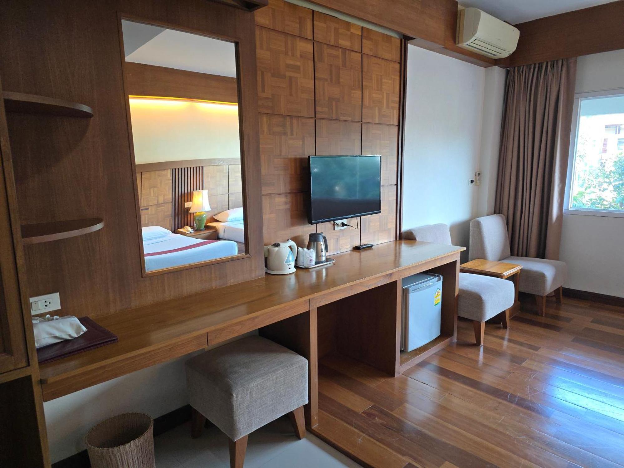 Chiang Mai Phucome Hotel Екстер'єр фото