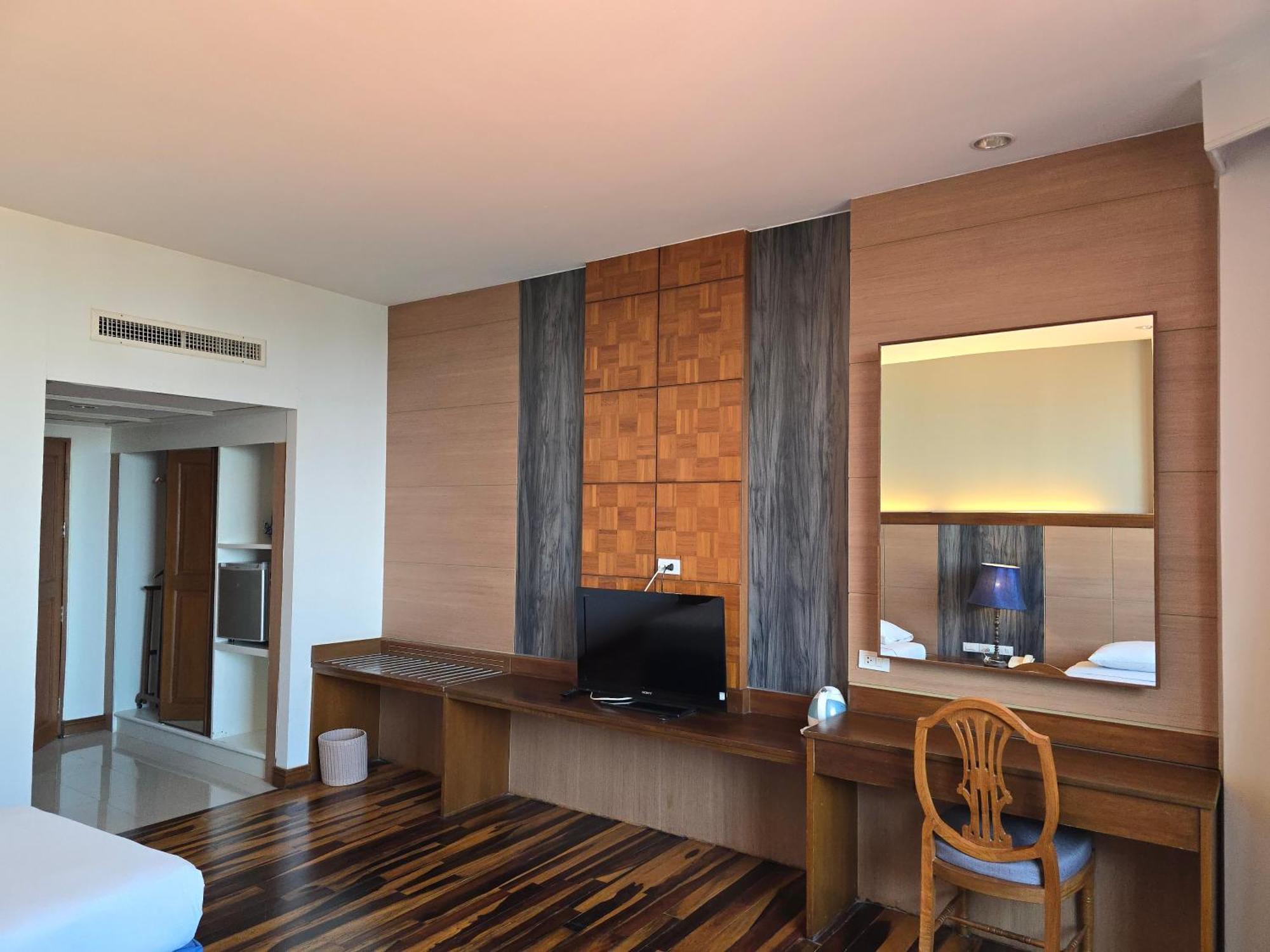 Chiang Mai Phucome Hotel Екстер'єр фото
